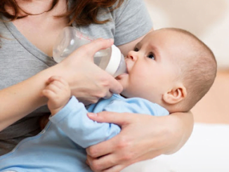 Những điều nên tránh khi chăm sóc trẻ sơ sinh