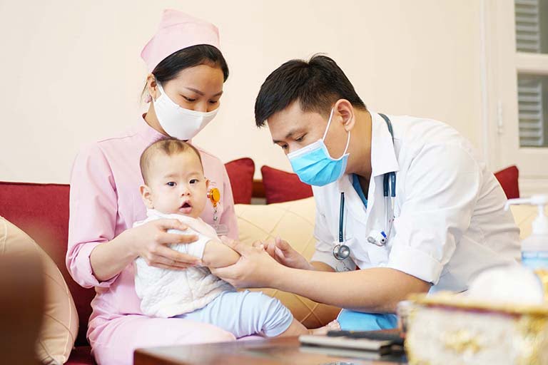 Top 32 bác sĩ nhi giỏi Nhất ở Đà Nẵng - Bluecare Blog - mẹ xem ngay