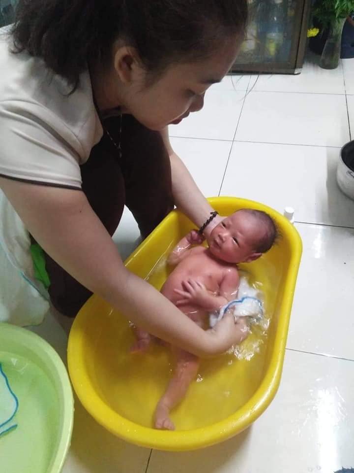Review dịch vụ tắm cho trẻ sơ sinh tại nhà ở Biên Hòa